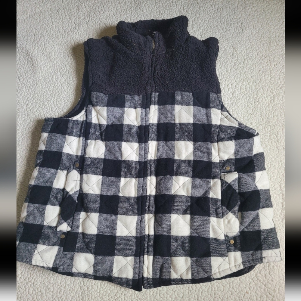 Maurices size 2x sherpa vest